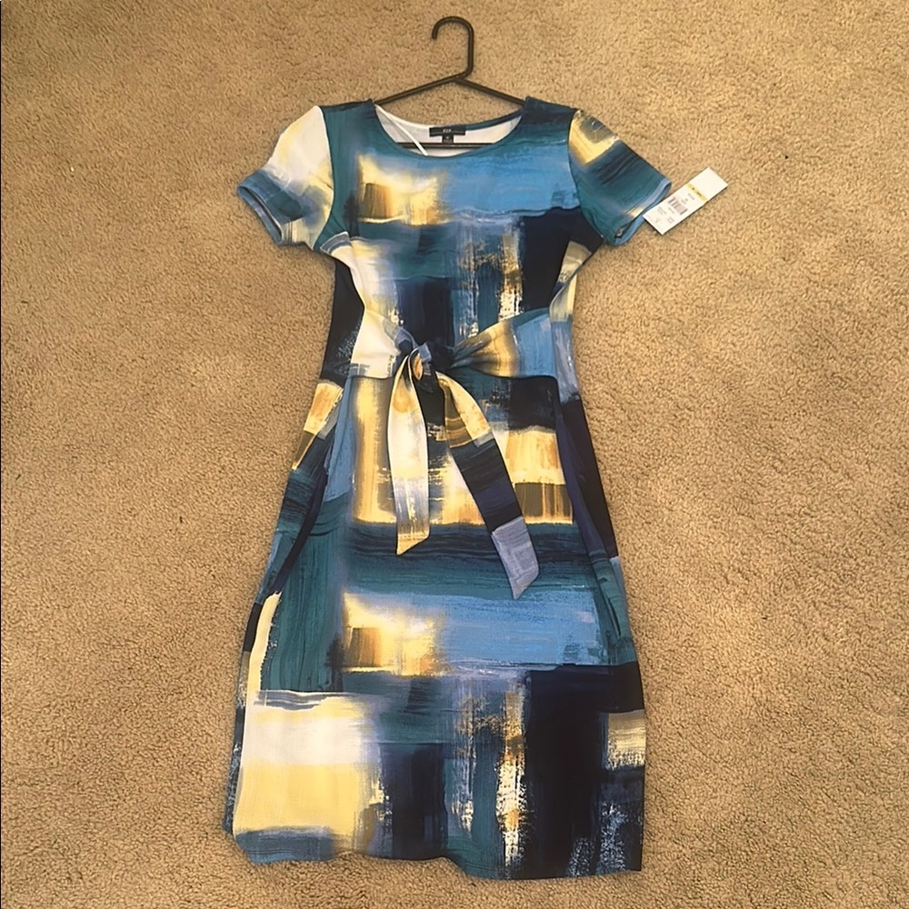 A&K Blue and Cream Sheath Midi Dress with Crew Neck